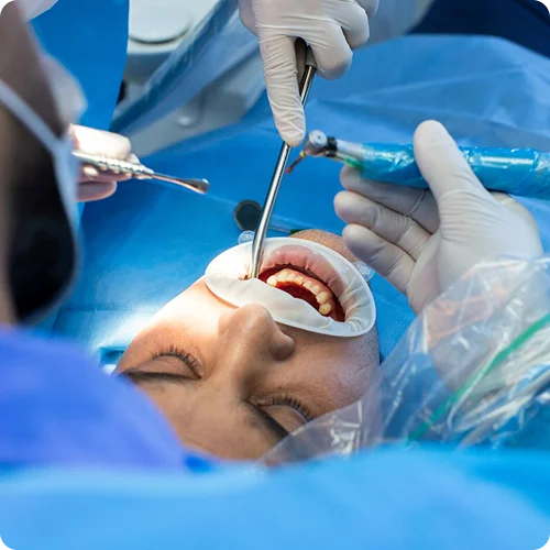 oral surgery service image